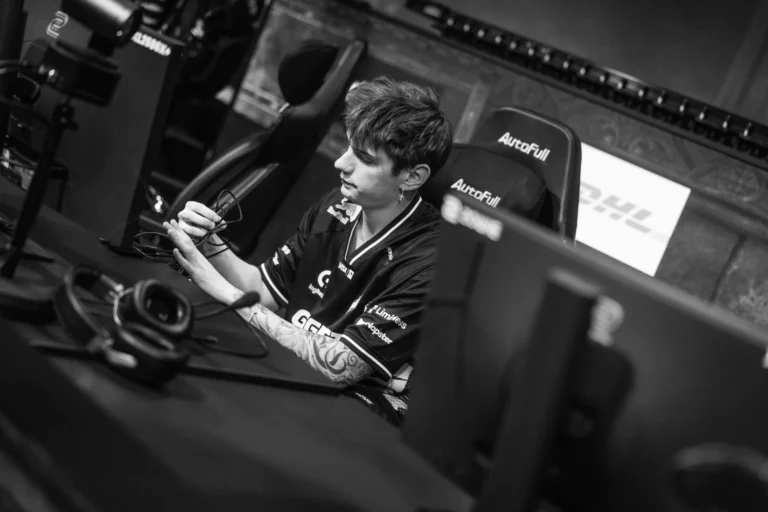 NAVI roster change rumors grow as prediction market gives 78% chance of lineup move