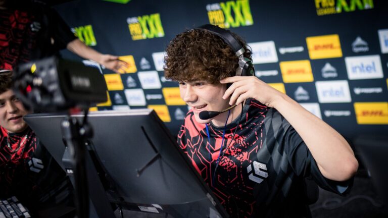 Inner Circle and Acend Reached the Super DraculaN S1 Grand Final