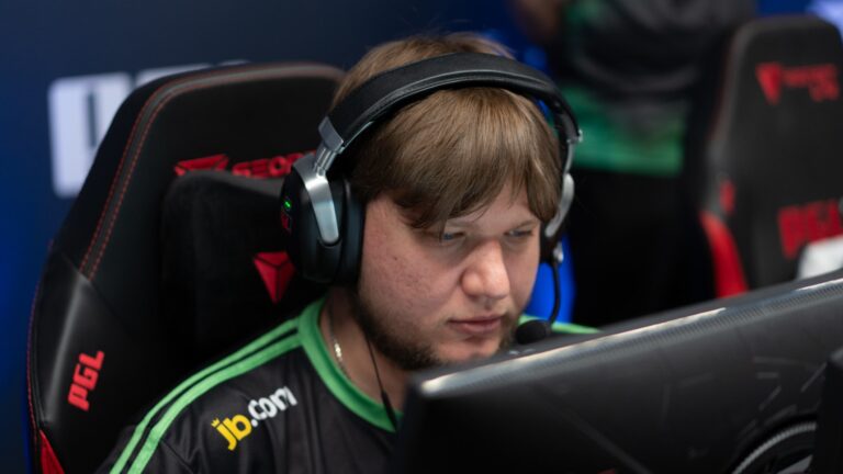 Ukrainian Esports Federation Reportedly Bans s1mple and Other Players, Community Questions Decision