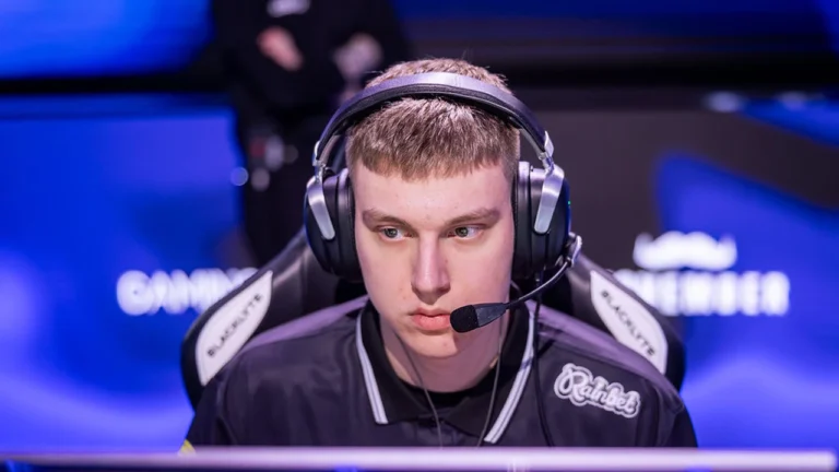 G2 officially sign r1nkle, bench SunPayus